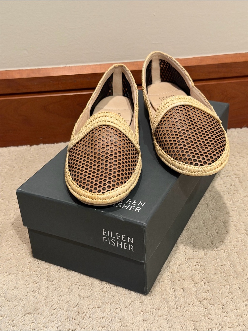 Eileen Fisher Tan and Brown Woven Mesh Slip-On Loafers Flats - Size 7